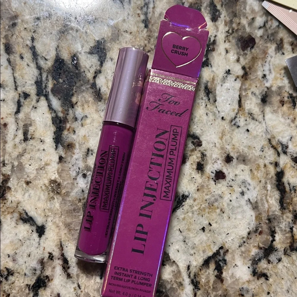 💕⚡️Too Faced Berry Crush Maximum Lip Injection